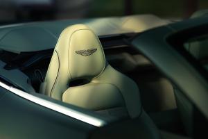Aston-Martin-Vanquish-Volante-Sportwagen-Cabriolet-Neuheit-15