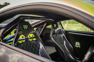 Audi TTS England Tuning Leistungssteigerung Abgasanlage Airride Luftfahrwerk Felgen Bremsen Carbon-Karosserie Innenraum-Veredelung Multimedia-Upgrade