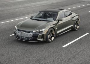 Audi e-tron GT concept Neuheit Studie Premiere LA Auto Show 2018 Messe