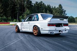 BMW E30 Driftcar Motor Getriebe Fahrwerk Felgen Bremsanlage Karosserie Innenraum Schweden