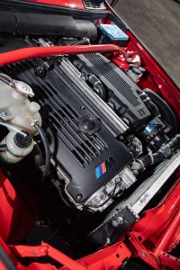 BMW E30 M3 Replika Tracktool Tuning Carbon Karosserieteile S54 Leistungssteigerung Gewindefahrwerk Felgen Bremsanlage Innenraum