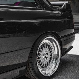 BMW E30 M3 Replika Tuning Karosserie-Umbau V8 Motor-Upgrade Felgen Fahrwerk Bremsen Innenausstattung