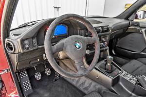 BMW E34 540i Limousine Tuning USA Leistungssteigerung Gewindefahrwerk Tieferlegung Felgen Innenraum-Veredelung