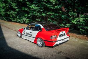 BMW E36 316i Coupé Tuning Airride Tieferlegung Felgen Bodykit Folierung Innenraum-Veredelung