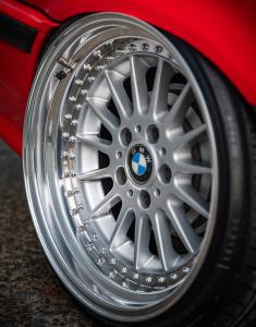 BMW E36 316i Coupé Tuning Airride Tieferlegung Felgen Bodykit Folierung Innenraum-Veredelung