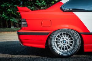 BMW E36 316i Coupé Tuning Airride Tieferlegung Felgen Bodykit Folierung Innenraum-Veredelung
