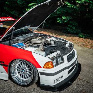 BMW E36 316i Coupé Tuning Airride Tieferlegung Felgen Bodykit Folierung Innenraum-Veredelung