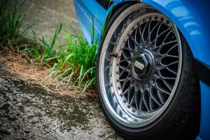 BMW E36 320i Coupé Tuning Bodykit Airride Luftfahrwerk Felgen Bremsanlage Innenraum-Veredelung Belgien