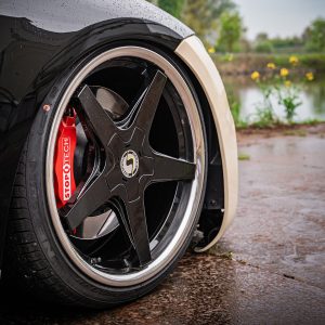 BMW E92 320i Tuning Bodykit Umbau Karosserieteile Airride Luftfahrwerk Felgen Bremsen Innenraum-Veredelung