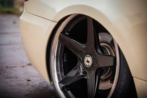 BMW E92 320i Tuning Bodykit Umbau Karosserieteile Airride Luftfahrwerk Felgen Bremsen Innenraum-Veredelung