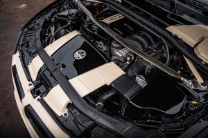 BMW E92 320i Tuning Bodykit Umbau Karosserieteile Airride Luftfahrwerk Felgen Bremsen Innenraum-Veredelung