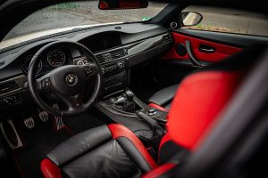 BMW E92 320i Tuning Bodykit Umbau Karosserieteile Airride Luftfahrwerk Felgen Bremsen Innenraum-Veredelung