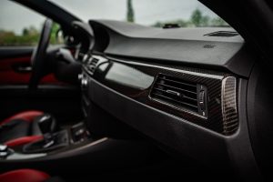 BMW E92 320i Tuning Bodykit Umbau Karosserieteile Airride Luftfahrwerk Felgen Bremsen Innenraum-Veredelung