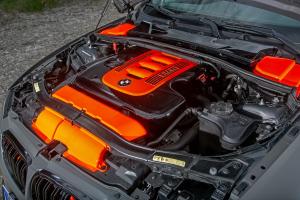 BMW E92 325d Tuning Bodykit Felgen Fahrwerk Tieferlegung Abgasanlage Innenraum-Veredelung Soundanlage