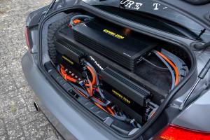 BMW E92 325d Tuning Bodykit Felgen Fahrwerk Tieferlegung Abgasanlage Innenraum-Veredelung Soundanlage