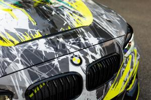 BMW F21 M140i Tuning #P34 Bodykit Karosserieteile Folierung Felgen Tieferlegung Leistungssteigerung Abgasanlage Innenraum-Verdelung