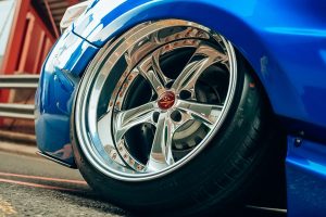 BMW F22 220i Coupé Tuning Großbritannien Widebody Karosseriekit Motor Leistungssteigerung Airride Luftfahrwerk Felgen Bremsen Innenraum-Veredelung