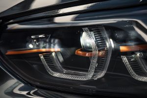 BMW G02 X4 M40i SUV Coupé Tuning Extreme Customs Felgen Fahrwerk Bodykit Carbon Leistungssteigerung Lenkrad