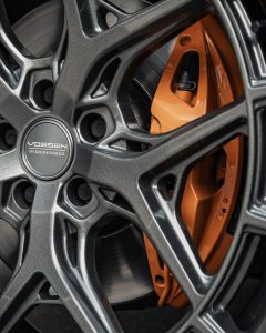 BMW G02 X4 M40i SUV Coupé Tuning Extreme Customs Felgen Fahrwerk Bodykit Carbon Leistungssteigerung Lenkrad