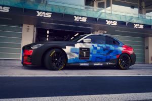 BMW G87 M2 Racing Neuheit Premiere Coupé Rennwagen Kundensport
