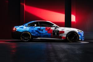 BMW G87 M2 Racing Neuheit Premiere Coupé Rennwagen Kundensport