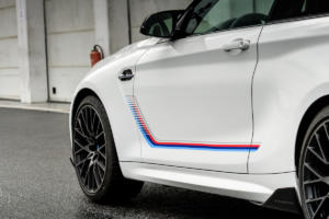 BMW M2 Competition Héritage Edition Sondermodell Frankreich Tradition