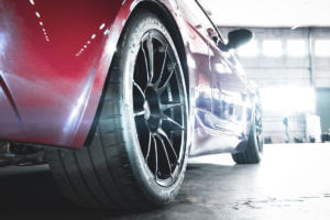 JMS Fahrzeugteile GmbH:Tiefer BMW M6 E63 mit 19-Zöllern und Supersprint-Abgasanlage