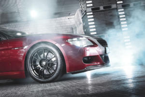 JMS Fahrzeugteile GmbH:Tiefer BMW M6 E63 mit 19-Zöllern und Supersprint-Abgasanlage