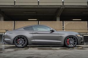 Barracuda Racing Wheels Ford Mustang GT LAE S550 cardiologie Tuning Felgen Project 2.0 Gewindefahrwerk Folierung Abgasanlage