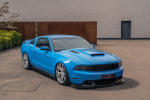 Barracuda Racing Wheels Ford Mustang GT S197 Felgen Räder Inferno Airride Luftfahrwerk Tieferlegung Bodykit