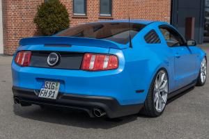 Barracuda Racing Wheels Ford Mustang GT S197 Felgen Räder Inferno Airride Luftfahrwerk Tieferlegung Bodykit