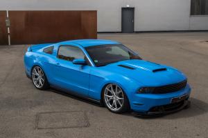 Barracuda Racing Wheels Ford Mustang GT S197 Felgen Räder Inferno Airride Luftfahrwerk Tieferlegung Bodykit