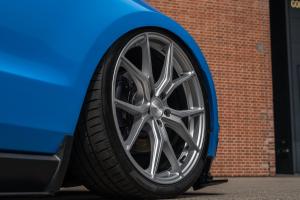 Barracuda Racing Wheels Ford Mustang GT S197 Felgen Räder Inferno Airride Luftfahrwerk Tieferlegung Bodykit