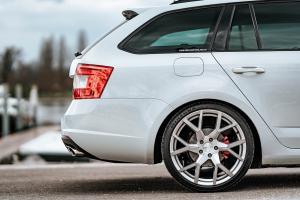 Barracuda Racing Wheels Skoda Octavia RS Combi Tuning Felgen Räder Tzunamee EVO Tieferlegung Kompaktklasse Topmodell Aerotechnik JMS Fahrzeugteile
