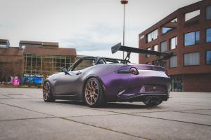 Barracuda Racing Wheels Summa Mazda MX-5 Roadster Tuning Felgen Räder Gewindefahrwerk Tieferlegung Karosserieteile Abgasanlage Folierung