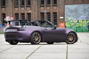 Barracuda Racing Wheels Summa Mazda MX-5 Roadster Tuning Felgen Räder Gewindefahrwerk Tieferlegung Karosserieteile Abgasanlage Folierung