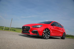 Barracuda Racing Wheels Tzunamee EVO Hyundai i30 N Felgen Fahrwerk