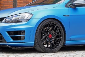 Barracuda Racing Wheels Ultralight Series VW Golf 7 R Tuning Felgen Dragoon Tieferlegung Folierung Karosserieteile Abgasanlage MB Custom Hot Hatch Topmodell