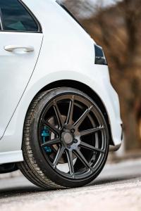 VW Golf 7 R auf Project 2.0 von Aerotechnik AG