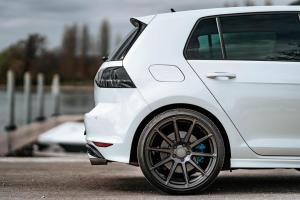 VW Golf 7 R auf Project 2.0 von Aerotechnik AG