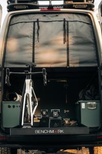 Benchmark DESO Mercedes-Benz Sprinter AWD Offroad-Camper USA