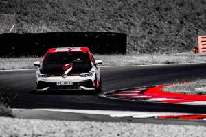 VW Golf 8 Leistungspaket von HG Motorsport