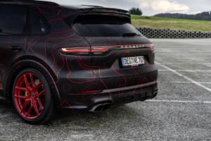 Black Box-Richter Nebulus Porsche Cayenne Turbo SUV Sportler Tuning Leistungssteigerung Folierung Felgen