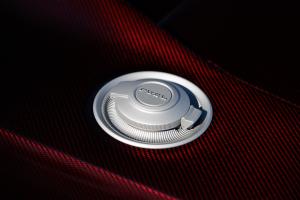 Blazin Rodz 1970 Dodge Charger Sangria HEMI Crate Engine Felgen Fahrwerk Bremsen Carbon Karosserie Innenraum USA Muscle Car Restomod