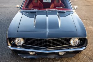 Chevrolet Camaro Coupé 1969 Restomod Tuning Custom LS3-V8 Getriebe Chassis Fahrwerk Tieferlegung Bremsen Felgen Innenausstattung USA Muscle Car Oldtimer Klassiker Auktion Bring a Trailer