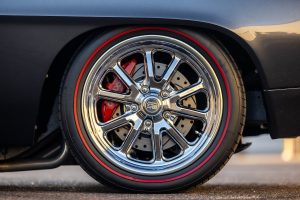 Chevrolet-Camaro-Coupe-1969-Restomod-Tuning-Custom-LS3-V8-Getriebe-Chassis-Fahrwerk-Tieferlegung-Bremsen-Felgen-Innenausstattung-USA-Muscle-Car-Oldtimer-Klassiker-Auktion-Bring-a-Trailer-05
