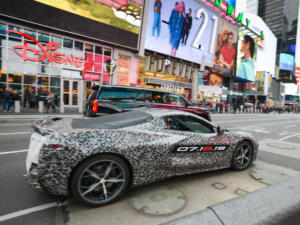 Chevrolet Corvette C8 Neuheit Mittelmotor Sportwagen Teaser Camouflage Prototyp Erlkönig