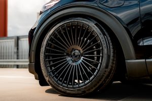 Cor.Speed Sports Wheels Ford Explorer TOSE-tuning JMS Fahrzeugteile Felgen Atmos Tieferlegung Airride SUV US-Car