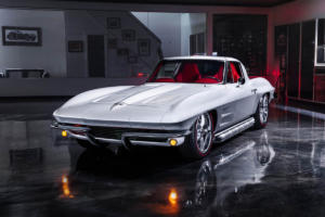Corvette-Restomod-1