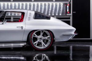 Corvette-Restomod-8
